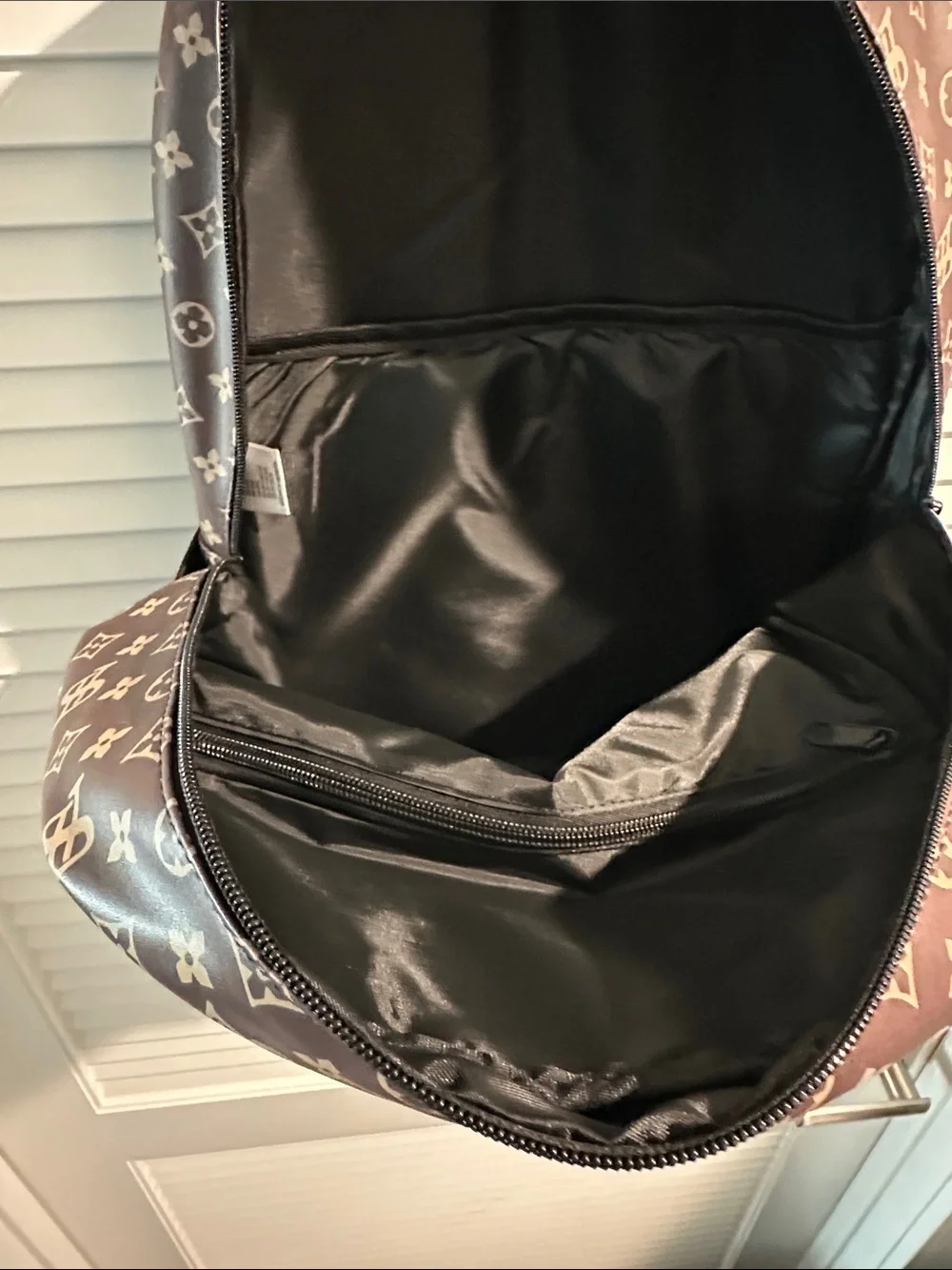 NWT Reason Ex Large All Time Champ Bear Laptop Backpack with Side Mesh Pockets.